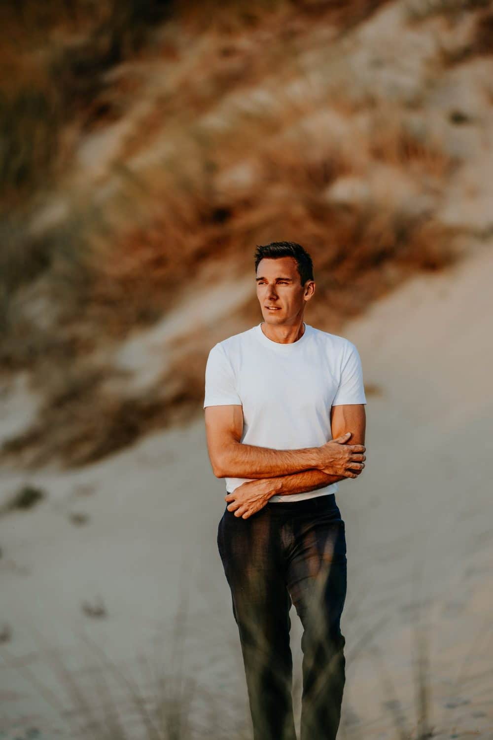 Julien Briche dans les dunes de la Côte d’Opale